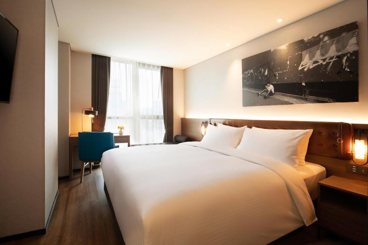 Mercure Ambassador Hongdae Hotel 4*
